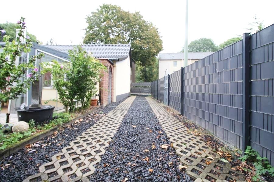 Immobilienangebot - Duisburg / Hochheide - Alle - Modernisiertes Einfamilienhaus mit Wintergarten und großer Doppelgarage