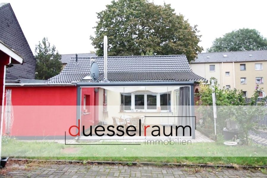 Immobilienangebot - Duisburg / Hochheide - Alle - Modernisiertes Einfamilienhaus mit Wintergarten und großer Doppelgarage