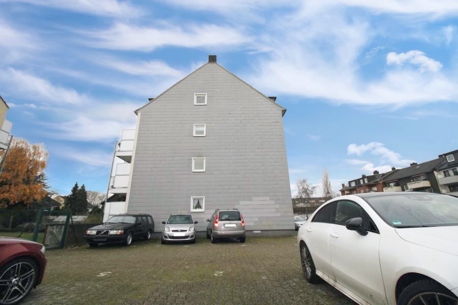Immobilienangebot - Düsseldorf - Alle - Wersten: 2 Zimmer-Dachgeschoss-Wohnung in Uninähe für Kapitalanleger und Selbstnutzer!