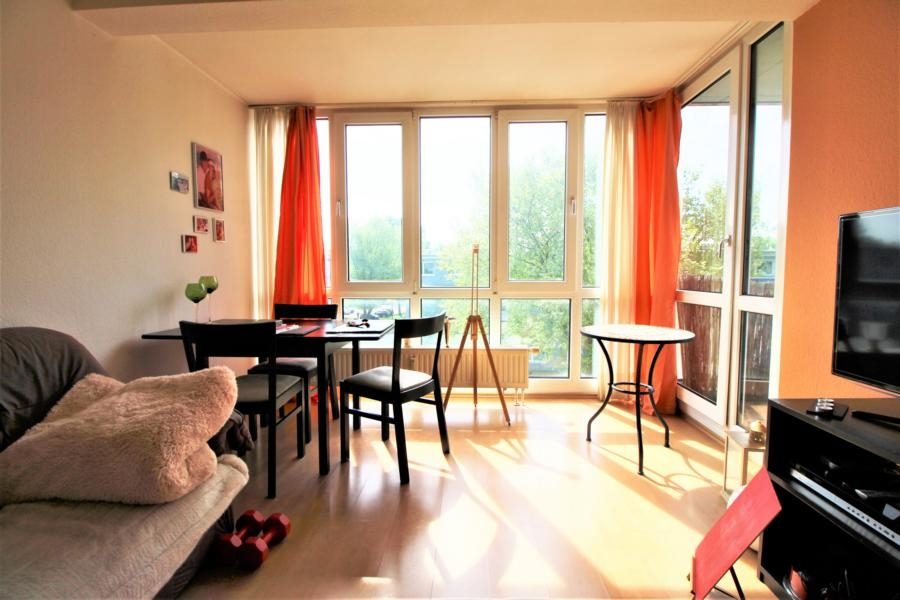 Immobilienangebot - Düsseldorf - Alle - Eigennutzer oder Kapitalanleger: gut geschnittene 2 Zimmer Wohnung mit Süd-Balkon