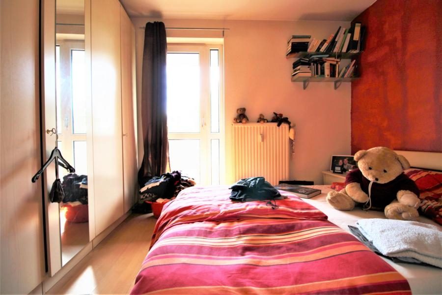 Immobilienangebot - Düsseldorf - Alle - Eigennutzer oder Kapitalanleger: gut geschnittene 2 Zimmer Wohnung mit Süd-Balkon