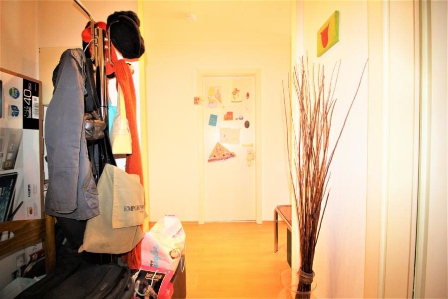 Immobilienangebot - Düsseldorf - Alle - Eigennutzer oder Kapitalanleger: gut geschnittene 2 Zimmer Wohnung mit Süd-Balkon