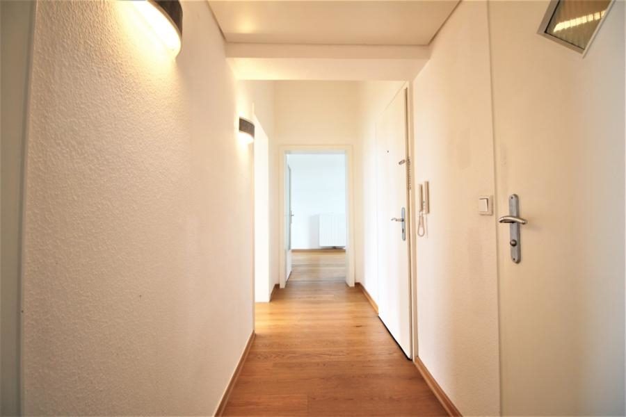 Immobilienangebot - Düsseldorf - Alle - Eller / In der Elb:
komplett modernisiertes Mehrfamilienhaus mit großem Garten