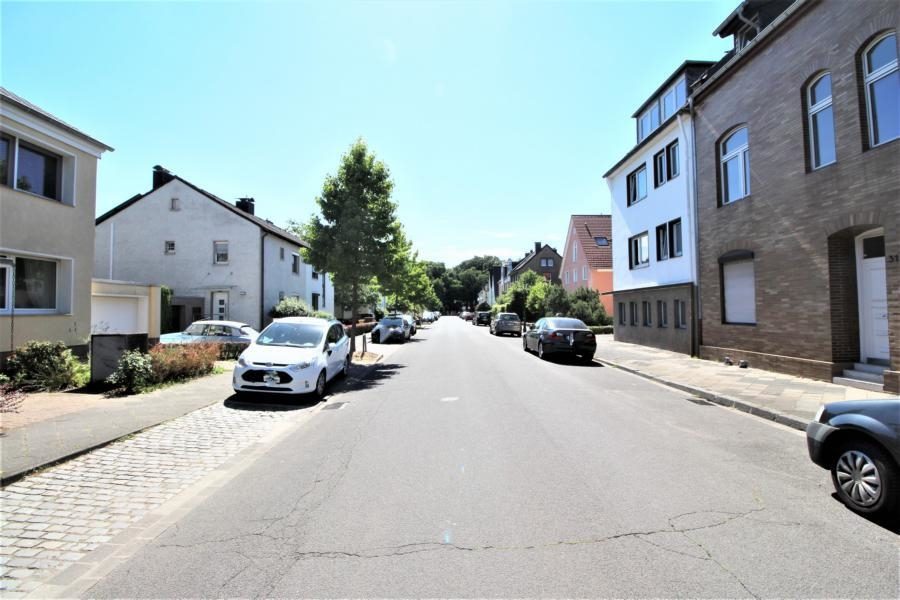 Immobilienangebot - Düsseldorf - Alle - Eller / In der Elb:
komplett modernisiertes Mehrfamilienhaus mit großem Garten