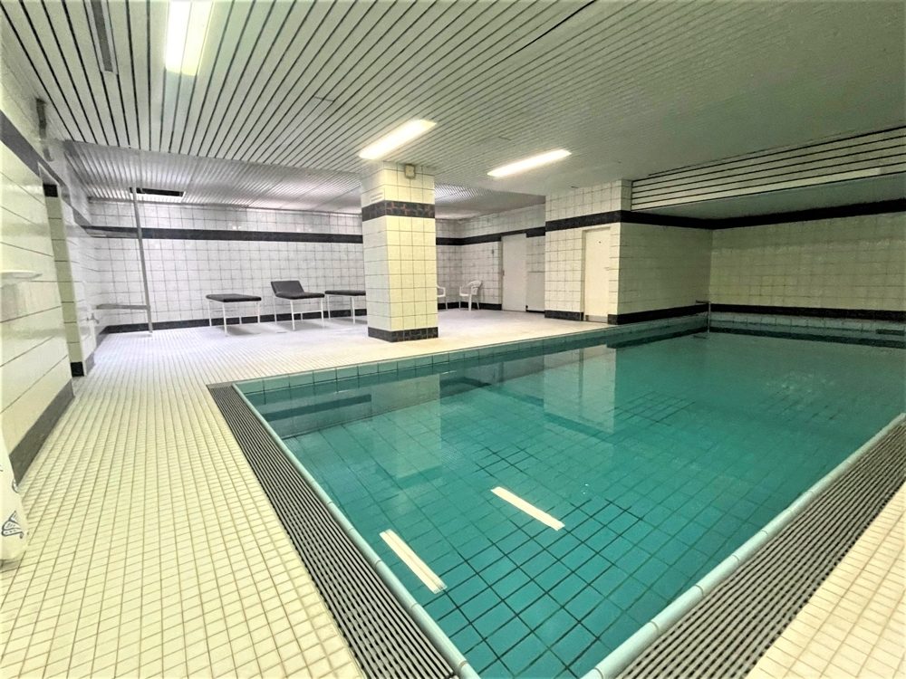 Immobilienangebot - Düsseldorf / Mörsenbroich - Alle - Mörsenbroich: gut geschnittene 2 Zimmer mit Loggia, TG-Stellplatz, Sauna und Schwimmbad
