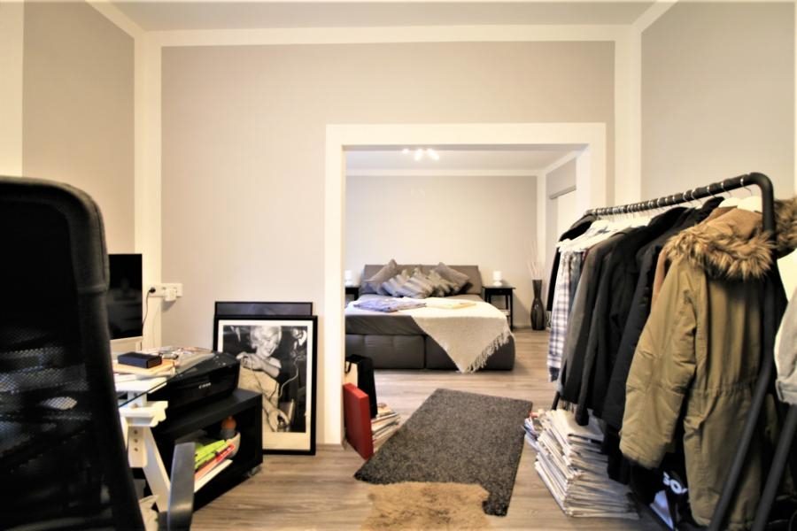 Immobilienangebot - Düsseldorf - Alle - Wersten: Schöne Doppelhaushälfte mit großem Garten in ruhiger Lage