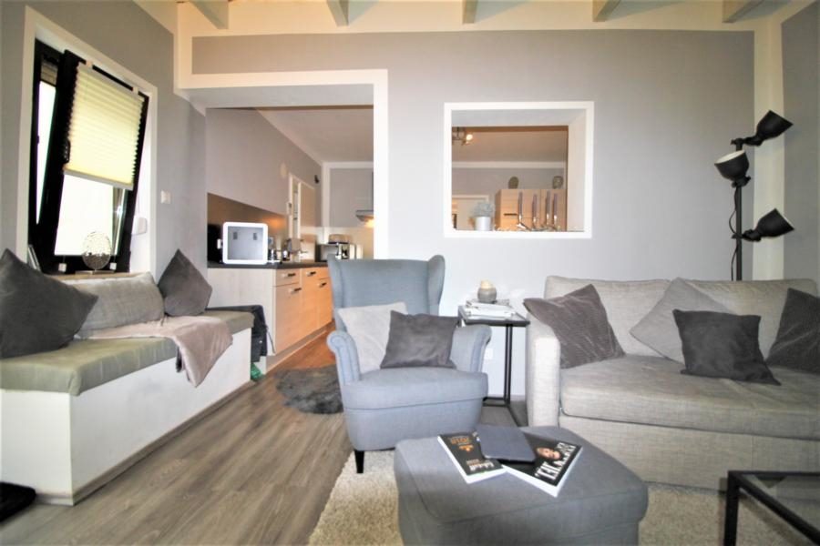Immobilienangebot - Düsseldorf - Alle - Wersten: Schöne Doppelhaushälfte mit großem Garten in ruhiger Lage