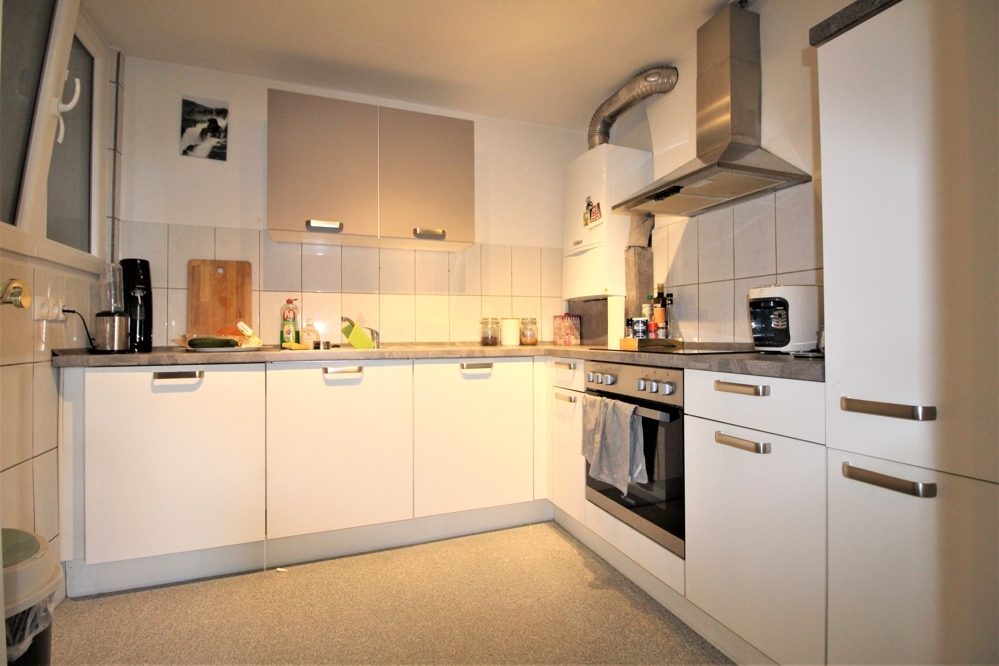 Immobilienangebot - Düsseldorf / Stadtmitte - Alle - ideale 3-Zimmer Stadtwohnung, ruhig, mit großem Balkon in zentraler Lage