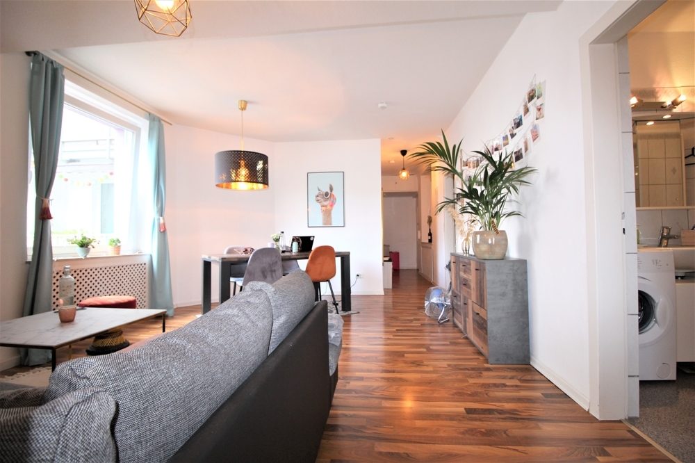 Immobilienangebot - Düsseldorf / Stadtmitte - Alle - ideale 3-Zimmer Stadtwohnung, ruhig, mit großem Balkon in zentraler Lage