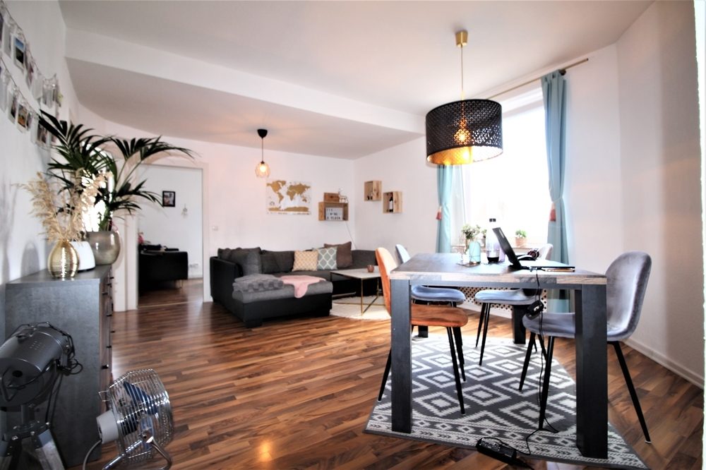 Immobilienangebot - Düsseldorf / Stadtmitte - Alle - ideale 3-Zimmer Stadtwohnung, ruhig, mit großem Balkon in zentraler Lage