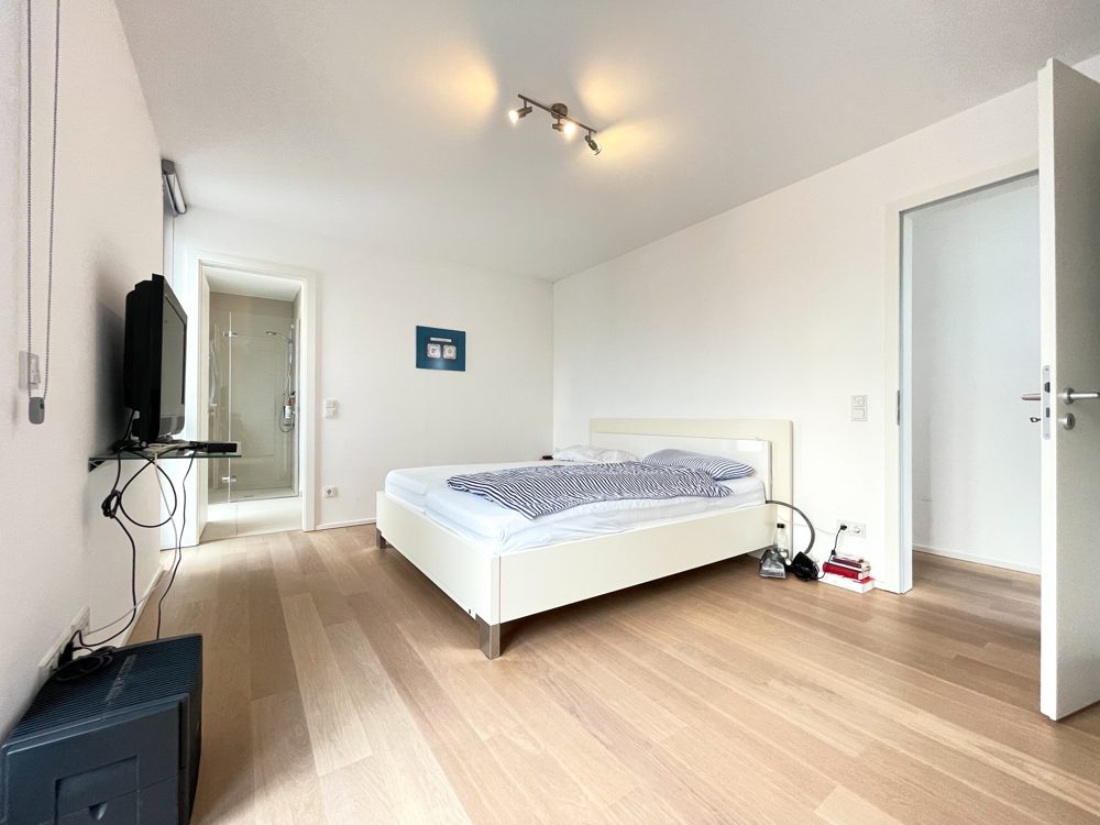 Immobilienangebot - Düsseldorf / Mörsenbroich - Alle - Mörsenbroich: Doppelhaushälfte in der Reitzensteinkaserne mit Terrasse, Garten und Garage