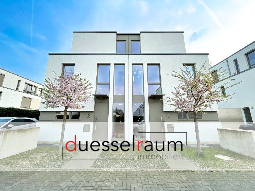 Immobilienangebot - Düsseldorf / Mörsenbroich - Alle - Mörsenbroich: Doppelhaushälfte in der Reitzensteinkaserne mit Terrasse, Garten und Garage