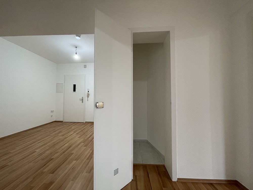 Immobilienangebot - Düsseldorf - Alle - Flingern Nord:  attraktive und helle 2-Zimmer Wohnung mit großer Küche und Balkon