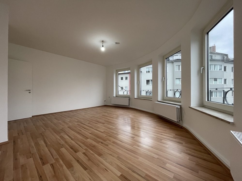 Immobilienangebot - Düsseldorf - Alle - Flingern Nord:  attraktive und helle 2-Zimmer Wohnung mit großer Küche und Balkon