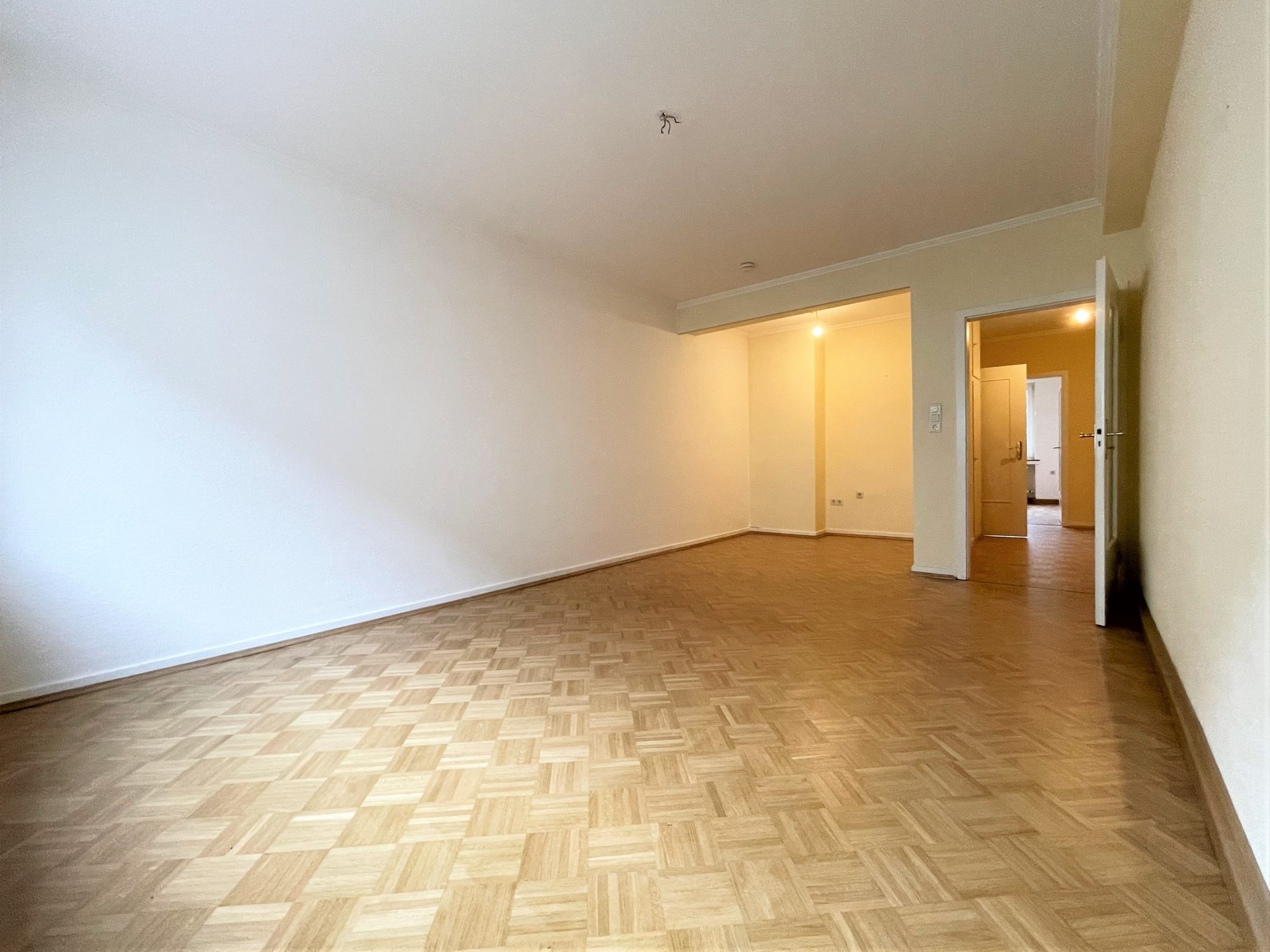 Immobilienangebot - Düsseldorf - Alle - Flingern-Nord: Attraktive 2 Zimmer Wohnung mit Balkon und EBK in zentraler Lage!