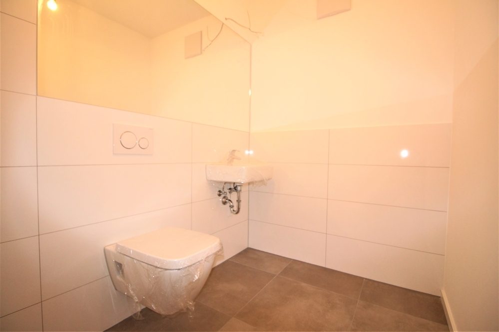 Immobilienangebot - Düsseldorf / Eller - Alle - NEUBAU: Repräsentative und lichtdurchflutete 3-Zimmer Wohnung mit Balkon in beliebter Lage!