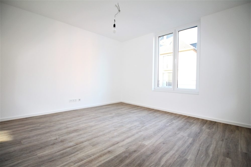 Immobilienangebot - Düsseldorf / Eller - Alle - NEUBAU: Repräsentative und lichtdurchflutete 3-Zimmer Wohnung mit Balkon in beliebter Lage!