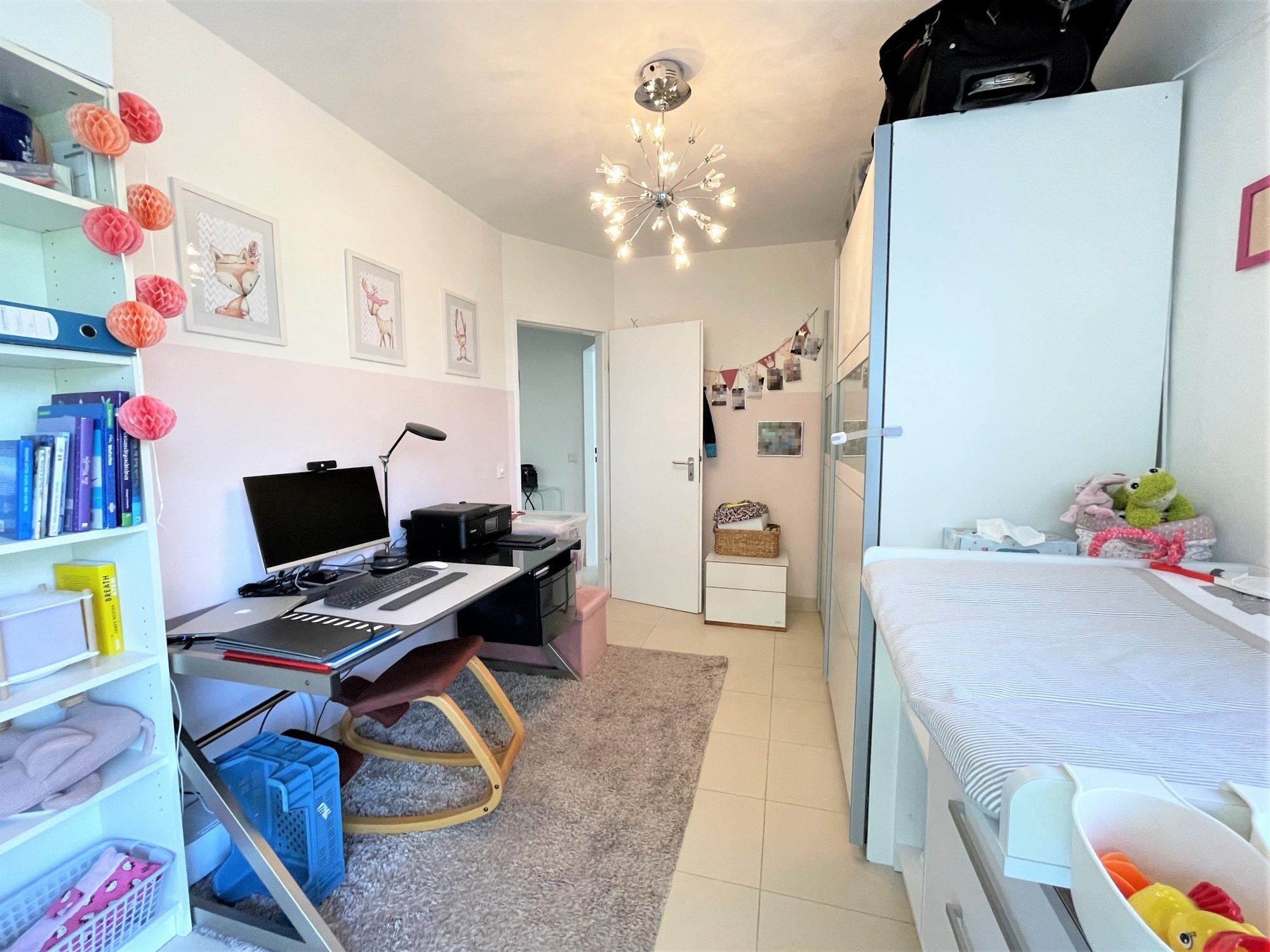 Immobilienangebot - Düsseldorf - Alle - Zooviertel: Lichtdurchflutete und geräumige 3-Zimmer-Wohnung mit EBK und Rundum-Balkon in Bestlage!
