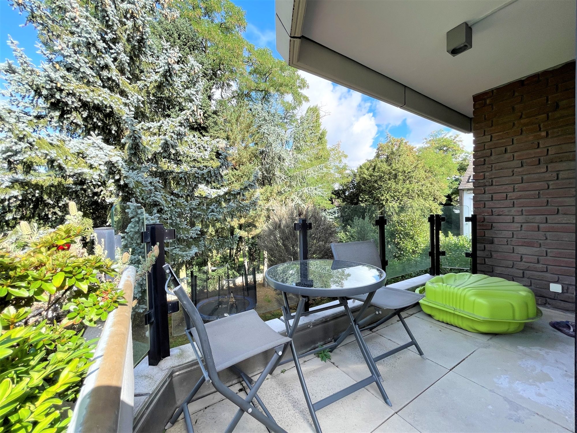 Immobilienangebot - Düsseldorf - Alle - Zooviertel: Lichtdurchflutete und geräumige 3-Zimmer-Wohnung mit EBK und Rundum-Balkon in Bestlage!