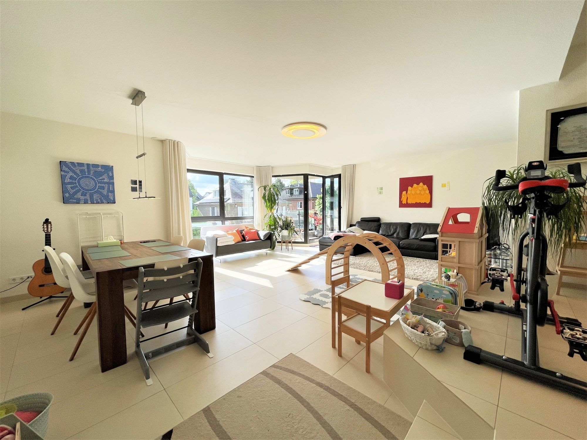 Immobilienangebot - Düsseldorf - Alle - Zooviertel: Lichtdurchflutete und geräumige 3-Zimmer-Wohnung mit EBK und Rundum-Balkon in Bestlage!