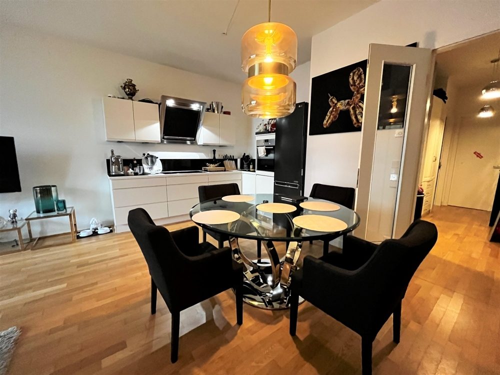 Immobilienangebot - Düsseldorf / Heerdt - Alle - Heinrich Heine Gärten: repräsentative und geräumige 3-Zimmer Wohnung mit Balkon!