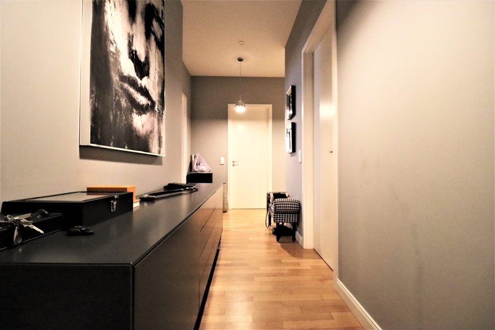 Immobilienangebot - Düsseldorf / Heerdt - Alle - Heinrich Heine Gärten: repräsentative und geräumige 3-Zimmer Wohnung mit Balkon!