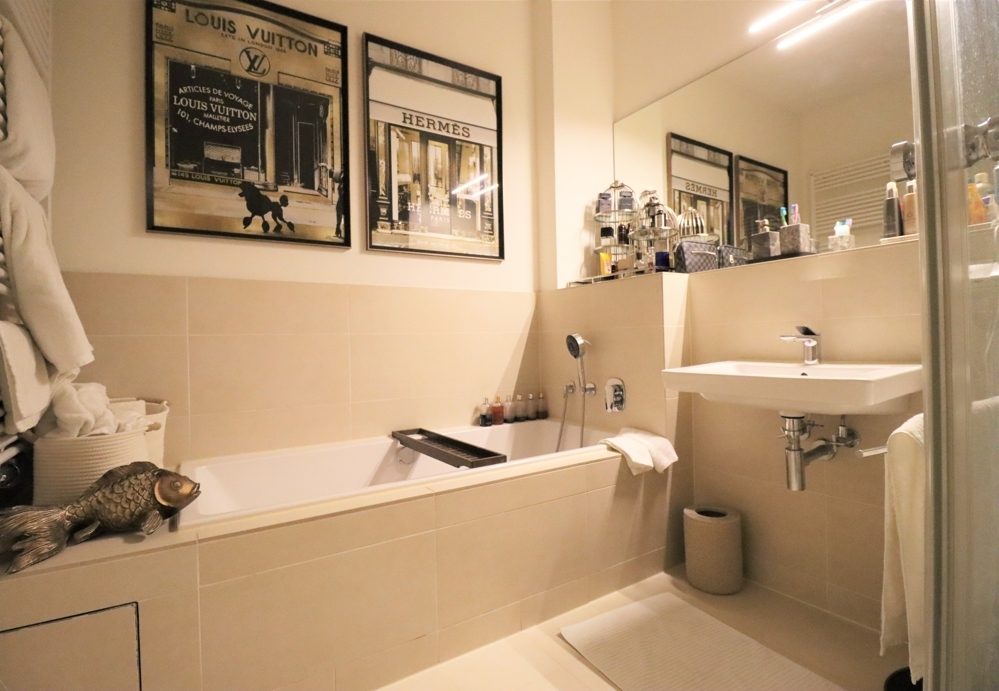 Immobilienangebot - Düsseldorf / Heerdt - Alle - Heinrich Heine Gärten: repräsentative und geräumige 3-Zimmer Wohnung mit Balkon!