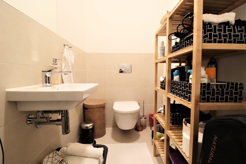 Immobilienangebot - Düsseldorf / Heerdt - Alle - Heinrich Heine Gärten: repräsentative und geräumige 3-Zimmer Wohnung mit Balkon!