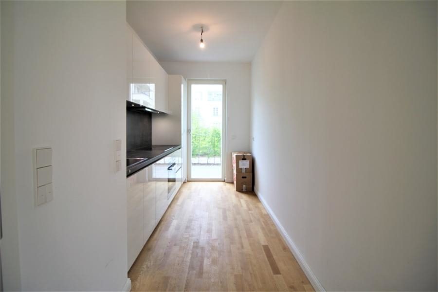 Immobilienangebot - Düsseldorf - Alle - Heinrich Heine Gärten: repräsentative 2 Zimmer-Wohnung mit Terrasse!