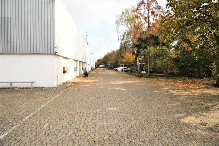Immobilienangebot - Ratingen - Alle - Alteingesessenes Küchenstudio als attraktive Kapitalanlage