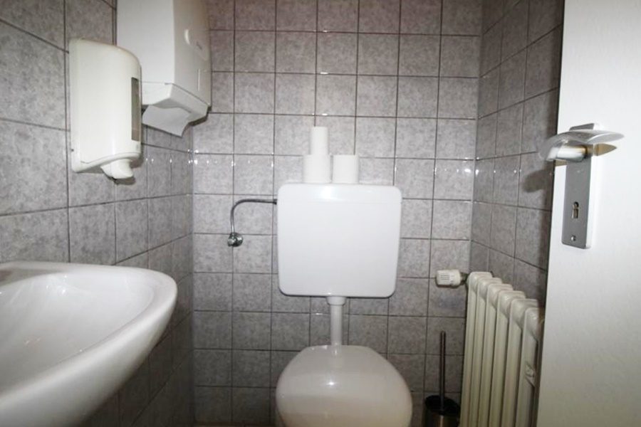 Immobilienangebot - Ratingen - Alle - Alteingesessenes Küchenstudio als attraktive Kapitalanlage