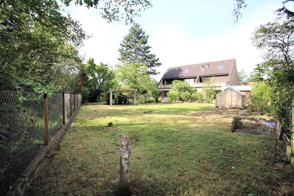Immobilienangebot - Düsseldorf - Alle - Urdenbacher Altrhein: Dreifamilienhaus mit ca. 270 m² Wohnfläche auf ca. 1.404 m² großem Grundstück