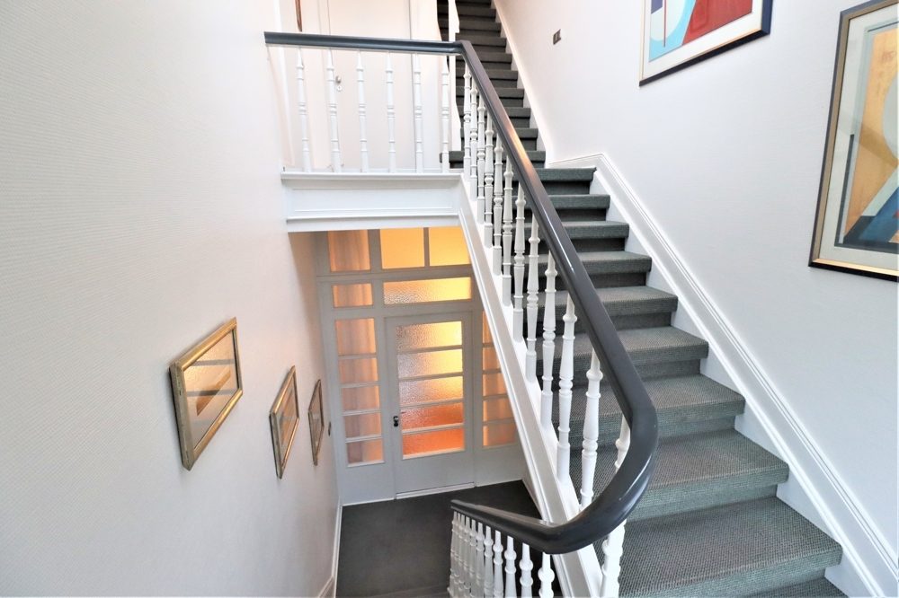 Immobilienangebot - Düsseldorf / Gerresheim - Alle - Gerresheim: zwei gepflegte Dreifamilienhäuser im Paket mit insgesamt 6 Wohneinheiten in guter Lage