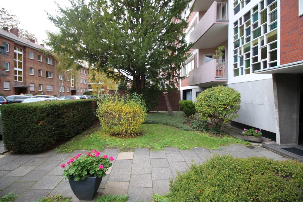 Immobilienangebot - Köln - Alle - Sülz: Mehrfamilienhaus mit 9 Wohneinheiten, davon 5 vermietet mit 6 TG- Stellplätzen