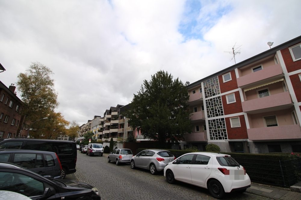Immobilienangebot - Köln - Alle - Sülz: Mehrfamilienhaus mit 9 Wohneinheiten, davon 5 vermietet mit 6 TG- Stellplätzen