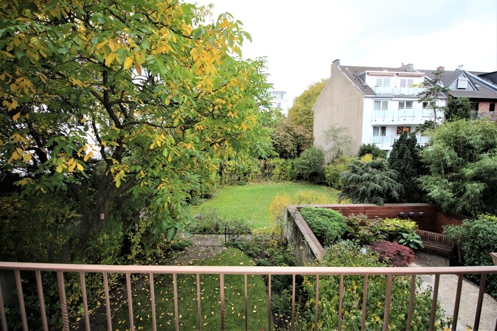 Immobilienangebot - Düsseldorf - Alle - Mehrfamilienhaus mit 4 Wohneinheiten Garten  in Top-Lage in Oberkassel
