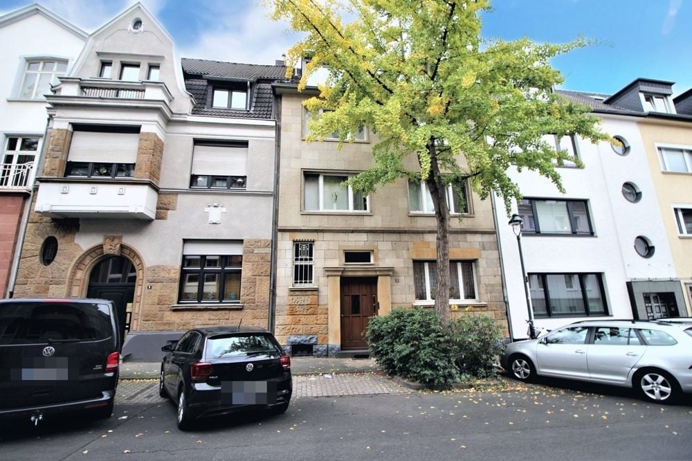 Immobilienangebot - Düsseldorf - Alle - Mehrfamilienhaus mit 4 Wohneinheiten Garten  in Top-Lage in Oberkassel