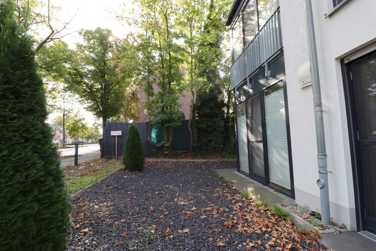 Immobilienangebot - Düsseldorf - Alle - Neuwertige & barrierefreie 2-Zimmer mit Wintergarten, Terrasse und TG-Stellplatz in Lohausen!