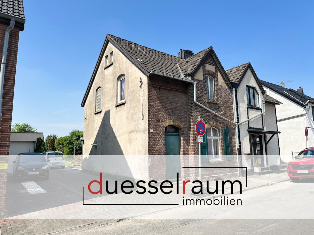 Immobilienangebot - Hilden - Alle - Hilden: Historische Doppelhaushälfte auf weitläufigem Grundstück – Handwerklich Begabte gesucht!