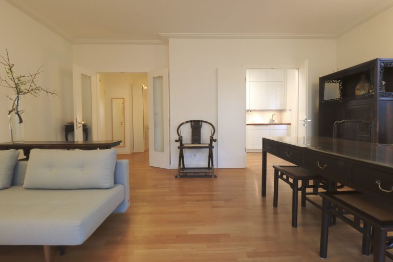 Immobilienangebot - Düsseldorf - Alle - Heinrich-Heine-Gärten: exklusive 5-Zimmer mit TG-Stellplatz, Terrasse, Garten & Balkon in Top-Lage!