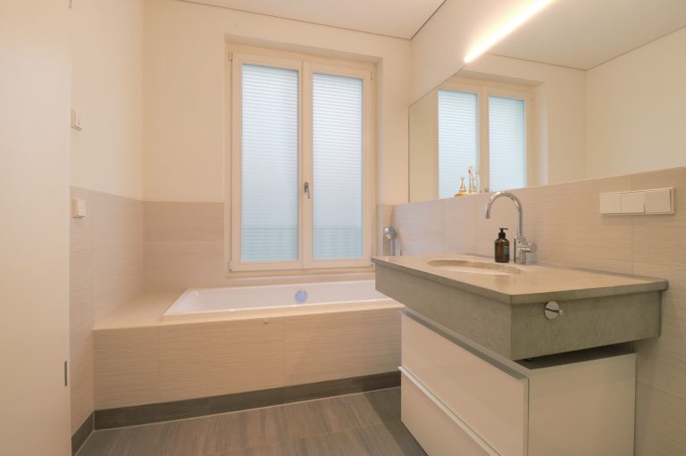 Immobilienangebot - Düsseldorf - Alle - Heinrich-Heine-Gärten: exklusive 5-Zimmer mit TG-Stellplatz, Terrasse, Garten & Balkon in Top-Lage!