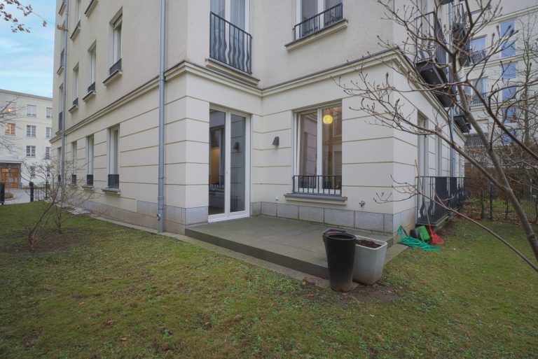 Immobilienangebot - Düsseldorf - Alle - Heinrich-Heine-Gärten: exklusive 5-Zimmer mit TG-Stellplatz, Terrasse, Garten & Balkon in Top-Lage!