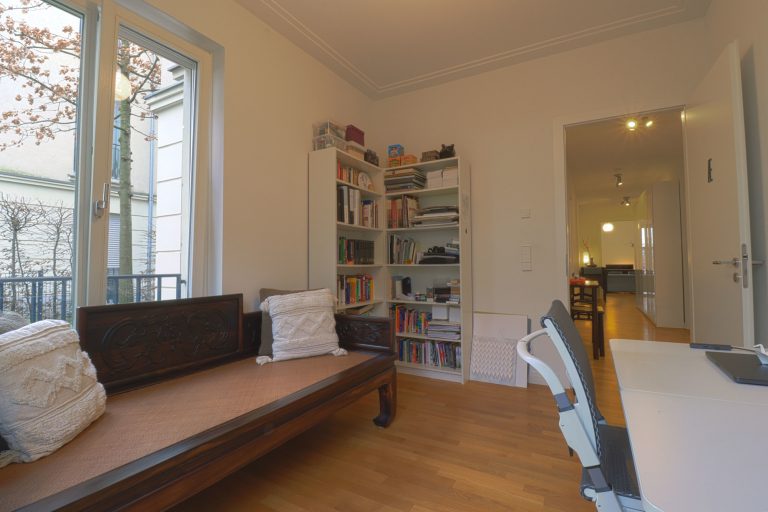 Immobilienangebot - Düsseldorf - Alle - Heinrich-Heine-Gärten: exklusive 5-Zimmer mit TG-Stellplatz, Terrasse, Garten & Balkon in Top-Lage!
