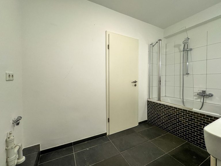 Immobilienangebot - Düsseldorf / Unterbilk - Alle - Unterbilk: Ein kleines Juwel mitten in der Stadt, trotzdem sehr ruhig gelegen!