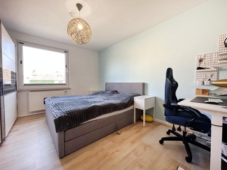 Immobilienangebot - Duisburg - Alle - Duisburg-Buchholz: Kaufen, einziehen & wohlfühlen - Toll geschnittene Wohnung mit Küche & Balkon!