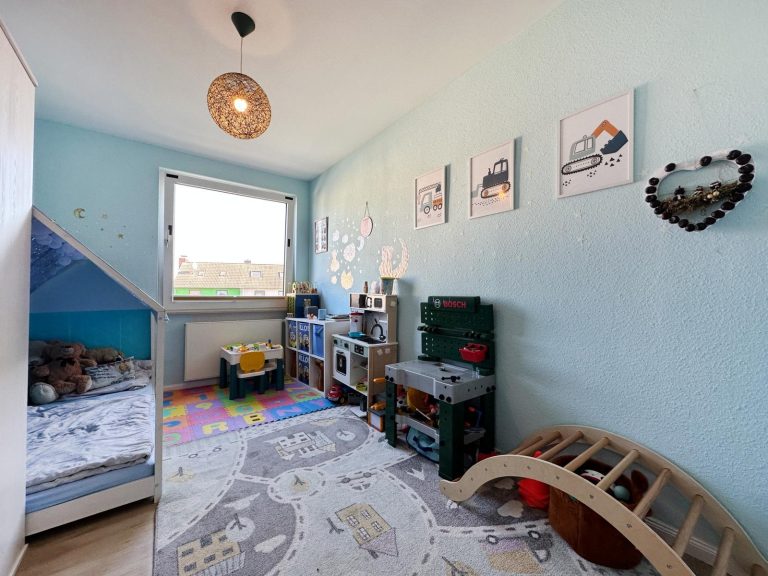 Immobilienangebot - Duisburg - Alle - Duisburg-Buchholz: Kaufen, einziehen & wohlfühlen - Toll geschnittene Wohnung mit Küche & Balkon!