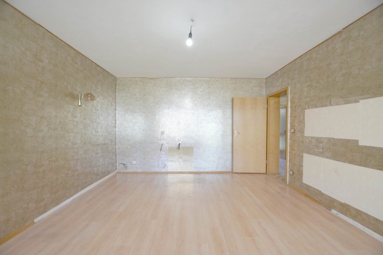 Immobilienangebot - Düsseldorf - Alle - Garath: geräumiges Einfamilienhaus mit großem Garten und Garagenstellplatz in ruhiger Lage