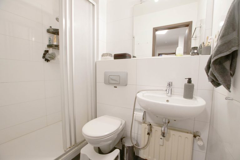 Immobilienangebot - Düsseldorf - Alle - Mörsenbroich: vermietete 3-Zimmerwohnung mit Süd-West Balkon in ruhiger Lage