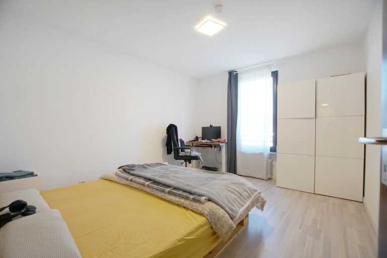 Immobilienangebot - Düsseldorf - Alle - Mörsenbroich: vermietete 3-Zimmerwohnung mit Süd-West Balkon in ruhiger Lage