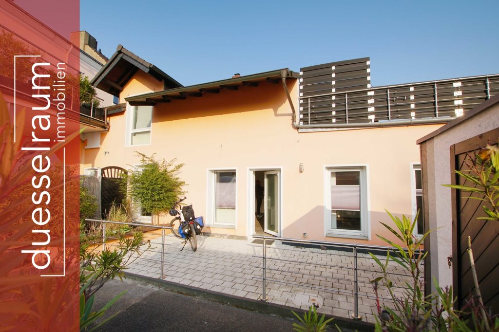 Immobilienangebot - Düsseldorf / Hamm - Alle - Hamm: gepflegte 2-Zimmerwohnung im EG eines Anbaus mit großer Sonnenterrasse, nähe Medienhafen